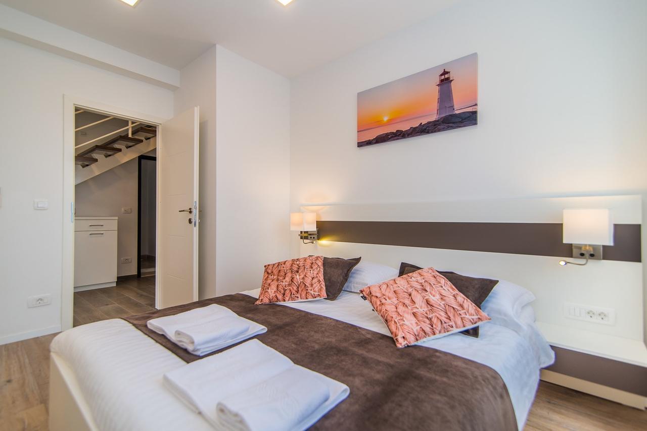 Milohanic Luxury Porec Apartments ภายนอก รูปภาพ